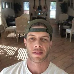 Looking For A Partner photo on Jungo Live