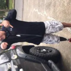 Hall Pass photo on Jungo Live