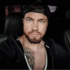 Juliejay photo on Jungo Live