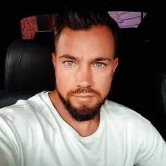 Juliejay photo on Jungo Live