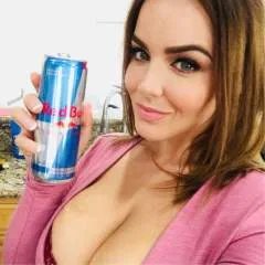 Emily photo on Jungo Live