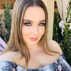 Emily photo on Jungo Live