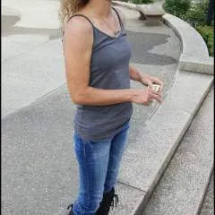 J&v photo on Jungo Live