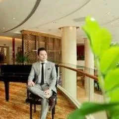 Dr. Kelly Smith photo on Jungo Live