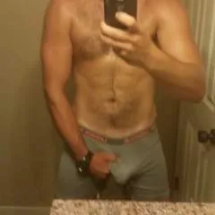 Makeherlegshake photo on Jungo Live