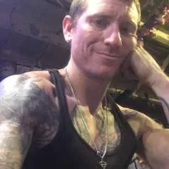 Trou8led1 photo on Jungo Live