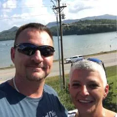 Brown Eyes And Dimples photo on Jungo Live