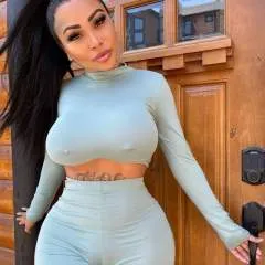 Jenny photo on Jungo Live