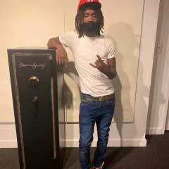 Moemoe5 photo on Jungo Live