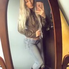 Sandra12 photo on Jungo Live