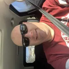 Knuckles77 photo on Jungo Live