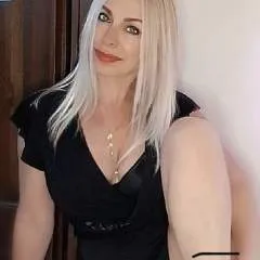 Angelinamag photo on Jungo Live