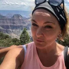 Angela photo on Jungo Live