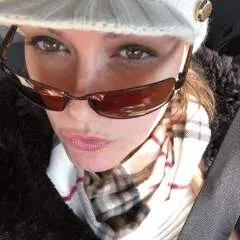 Angela photo on Jungo Live