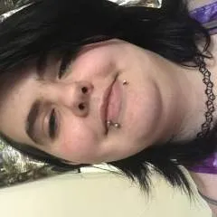 Liz photo on Jungo Live