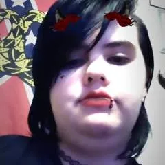 Liz photo on Jungo Live