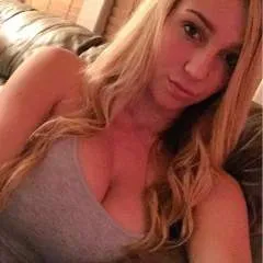 Angela photo on Jungo Live