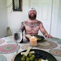 Derek photo on Jungo Live