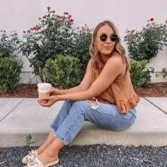 Lindsey photo on Jungo Live