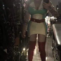 Mistress photo on Jungo Live