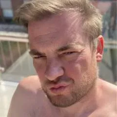 Ry.... photo on Jungo Live