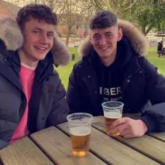 Aaron photo on Jungo Live