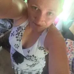 Skinout1 photo on Jungo Live