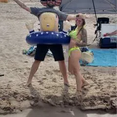 J & D photo on Jungo Live