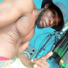 Stealing Robert photo on Jungo Live