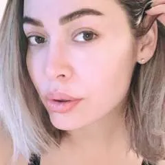 Roxy photo on Jungo Live