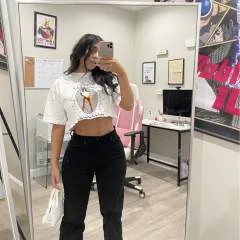 Leeannie........ photo on Jungo Live