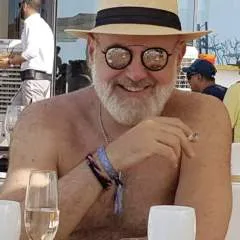 P photo on Jungo Live