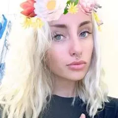 Vicky photo on Jungo Live