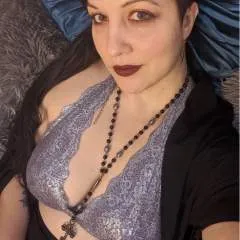 Mistress Viola photo on Jungo Live