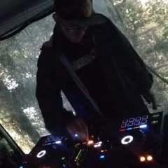 Sexydj........ photo on Jungo Live