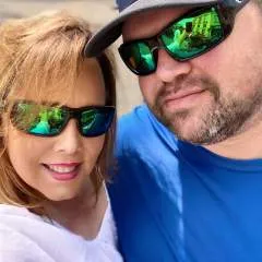 Sauciersexualcouple photo on Jungo Live