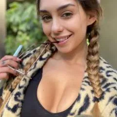 Maralayna photo on Jungo Live