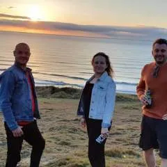 Adds N Emmz photo on Jungo Live