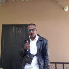 Ruzz photo on Jungo Live