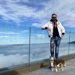 Jonas Kuhn photo on Jungo Live