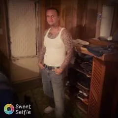 Johnlin photo on Jungo Live