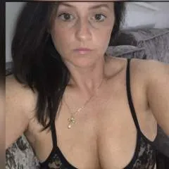 Giveittoher photo on Jungo Live