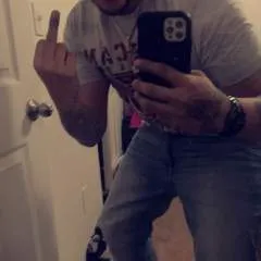 Mateo photo on Jungo Live