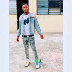 Wise Larry photo on Jungo Live