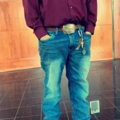 Hussla........ photo on Jungo Live