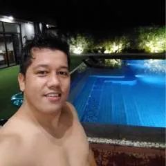 Josh photo on Jungo Live