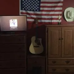 Anthony Daniel photo on Jungo Live