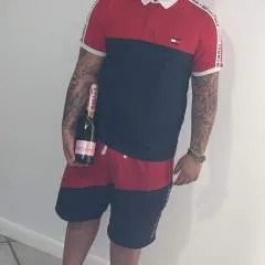 Young_daddy........ photo on Jungo Live