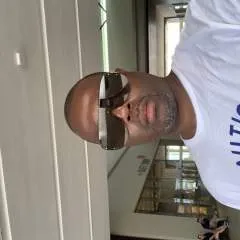 P photo on Jungo Live