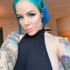 Beautiful Katie photo on Jungo Live